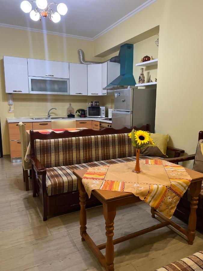 Comfy apartament Lejlighed Vlorë Eksteriør billede